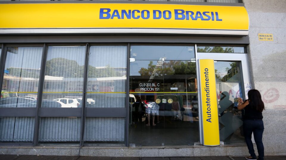 Governo Lula e Banco do Brasil lançam cartão de crédito e débito exclusivo para MEIs