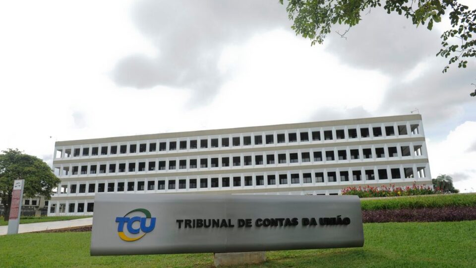 TCU pode abrir investigação sobre interferência do governo em nomeações na Petrobras